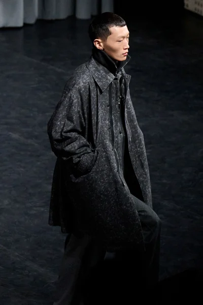 Look 35